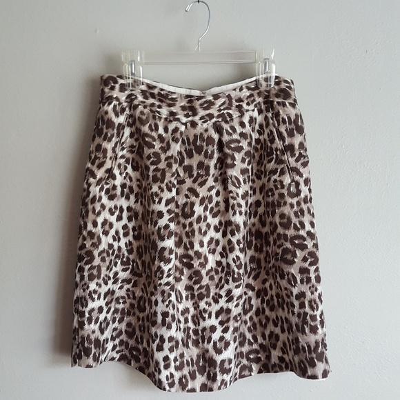 Banana Republic Dresses & Skirts - Banana Republic Silk Leopard Print Midi Skirt
